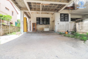 *****บ้านแฝดมือสองนนทบุรี หมู่บ้าน เกร็ดแก้วการ์เด้นท์ รัตนาธิเบศร์ เนื้อที่กว้างขวางมากถึง 40 ตร.ว. ฟังก์ชัน 3 ห้องนอน 2 ห้องน้ำ ที่จอดรถ 1 คัน พื้นที่ใช้สอยเยอะ บนทำเลสะดวกสบายสุดๆ เพียงไม่ถึง 10 นาทีก็ถึงรถไฟฟ้าสายสีม่วง "สถานีบางกระสอ" ใกล้เซ็นทรัล รัตนาธิเบศร์ และทางด่วน "ศรีรัช"